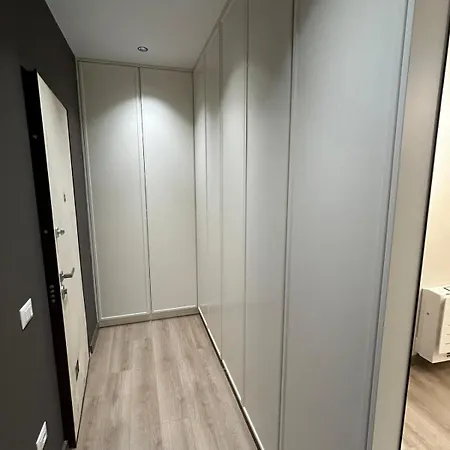 Modern New Apt, Prime Location&view 아파트