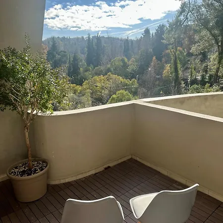 Lejlighed Modern New Apt, Prime Location&view